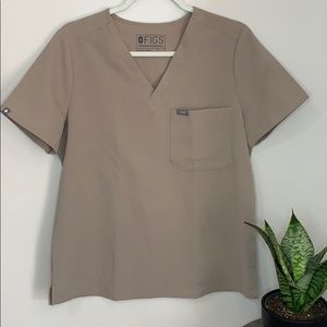 FIGS Boulder scrub top